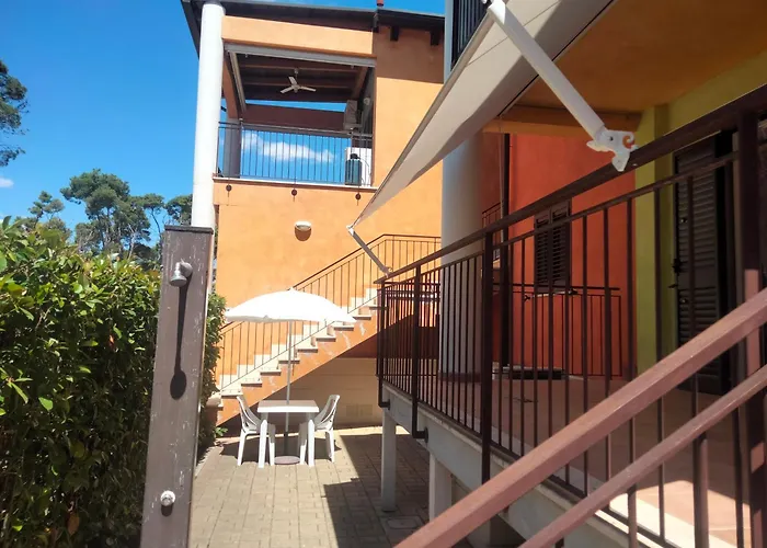 Presso Villaggio Riva Azzurra Mt Int G3 Поликоро